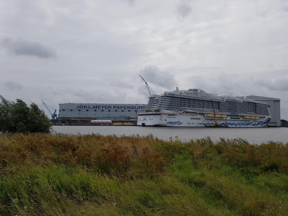 Idyllisches Ferienhaus Naehe Meyer Werft Papenburg Exterior foto